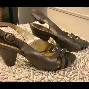 Naturalizer brown slingbacks